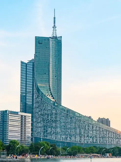党群部门
